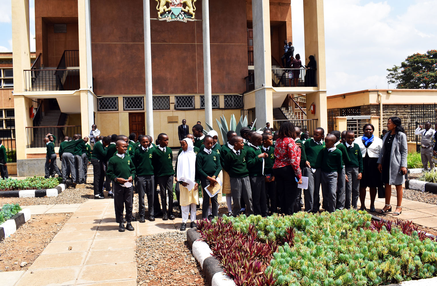 Trips–to-Kenya-Parliament-Thorn-Tree-School_